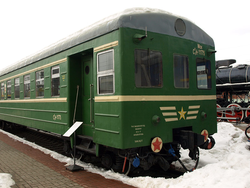 Первые электрички в москве